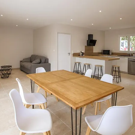 Holiday home Pet Friendly In With Kitchen *