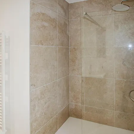 Holiday home Pet Friendly In With Kitchen *